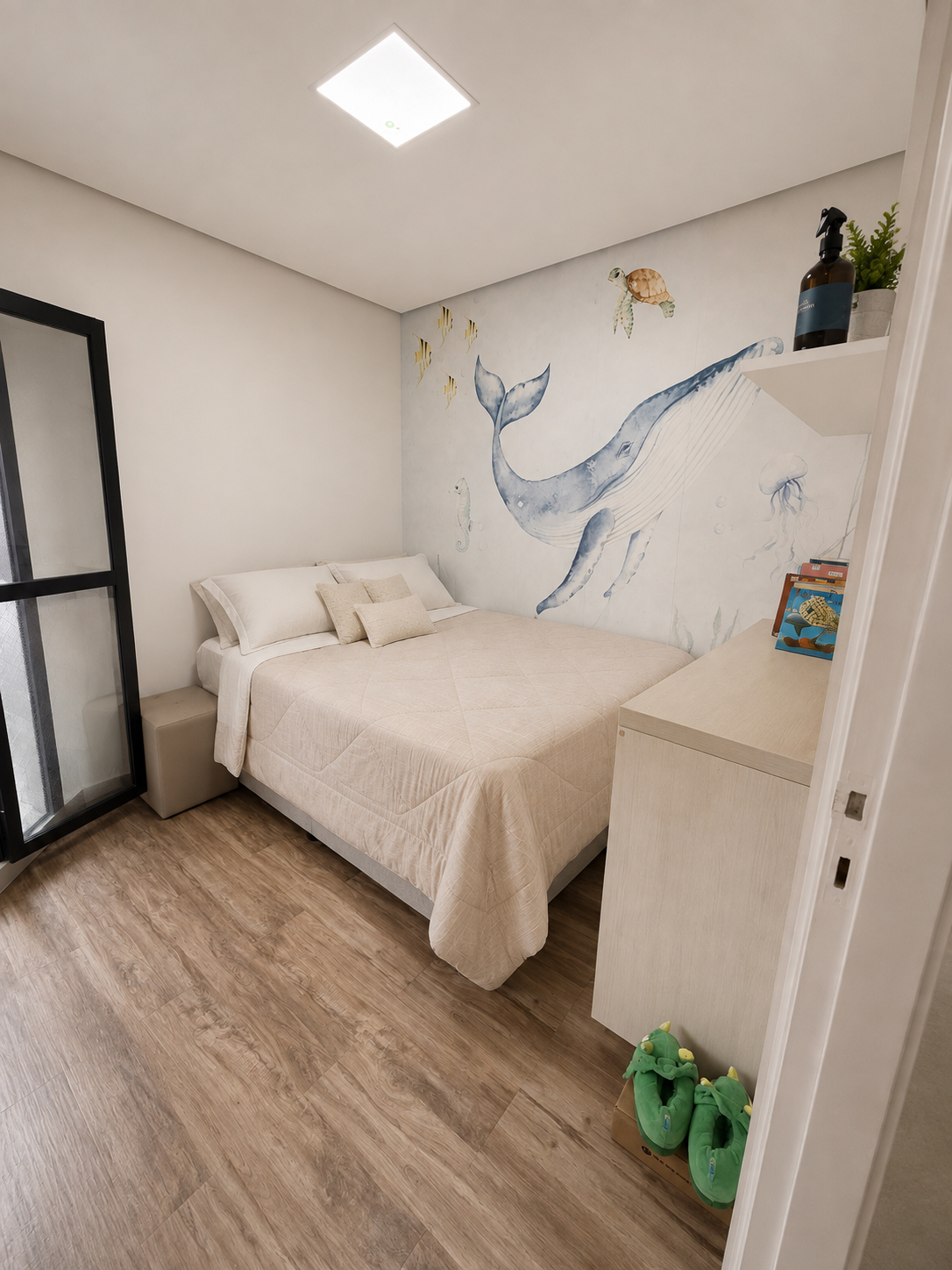Quarto 01 com armários embutidos